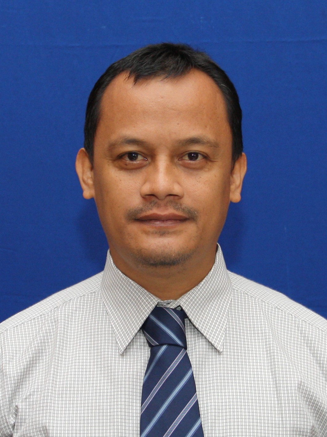 Foto Dr. Nafis Irkhami, M. Ag., M.A.